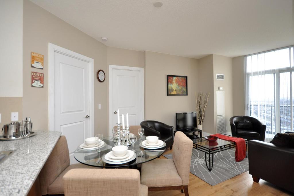Urban Furnished Suites - 미시소거 외부 사진