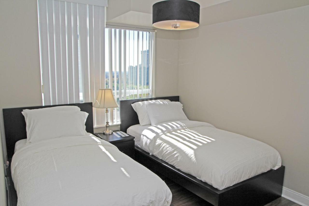 Urban Furnished Suites - 미시소거 외부 사진