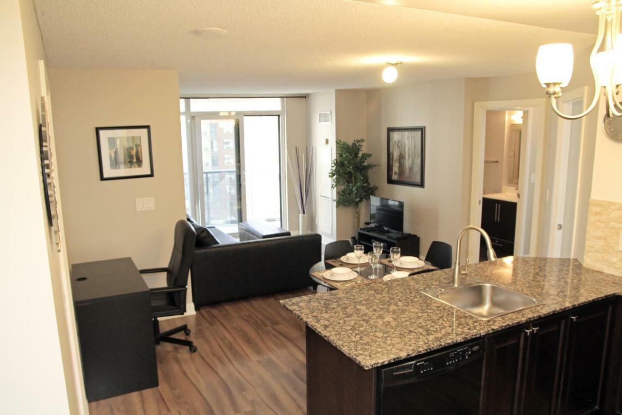 Urban Furnished Suites - 미시소거 외부 사진