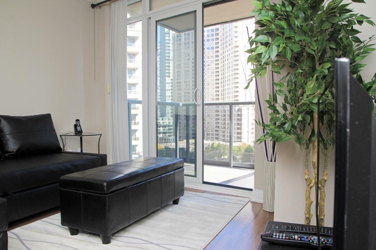 Urban Furnished Suites - 미시소거 외부 사진