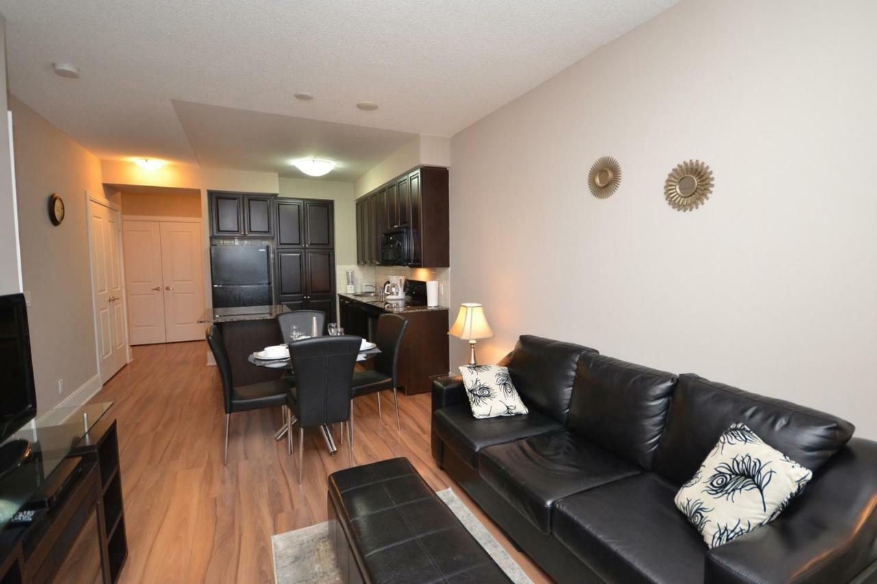 Urban Furnished Suites - 미시소거 외부 사진