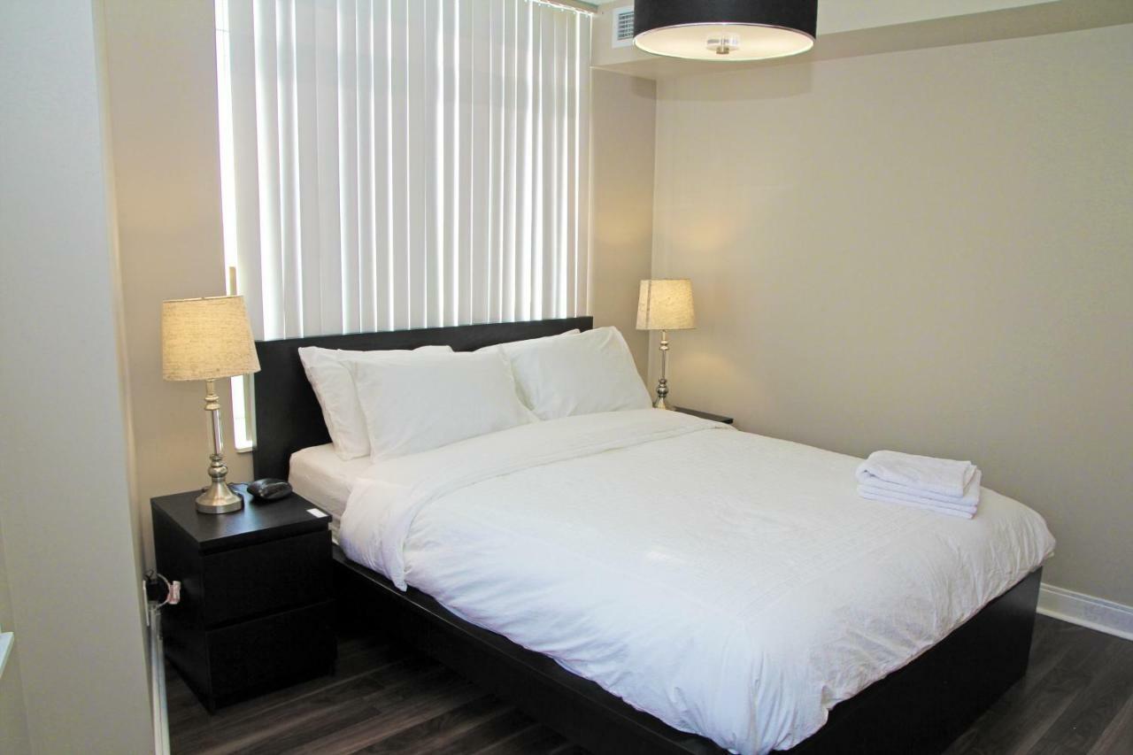 Urban Furnished Suites - 미시소거 외부 사진